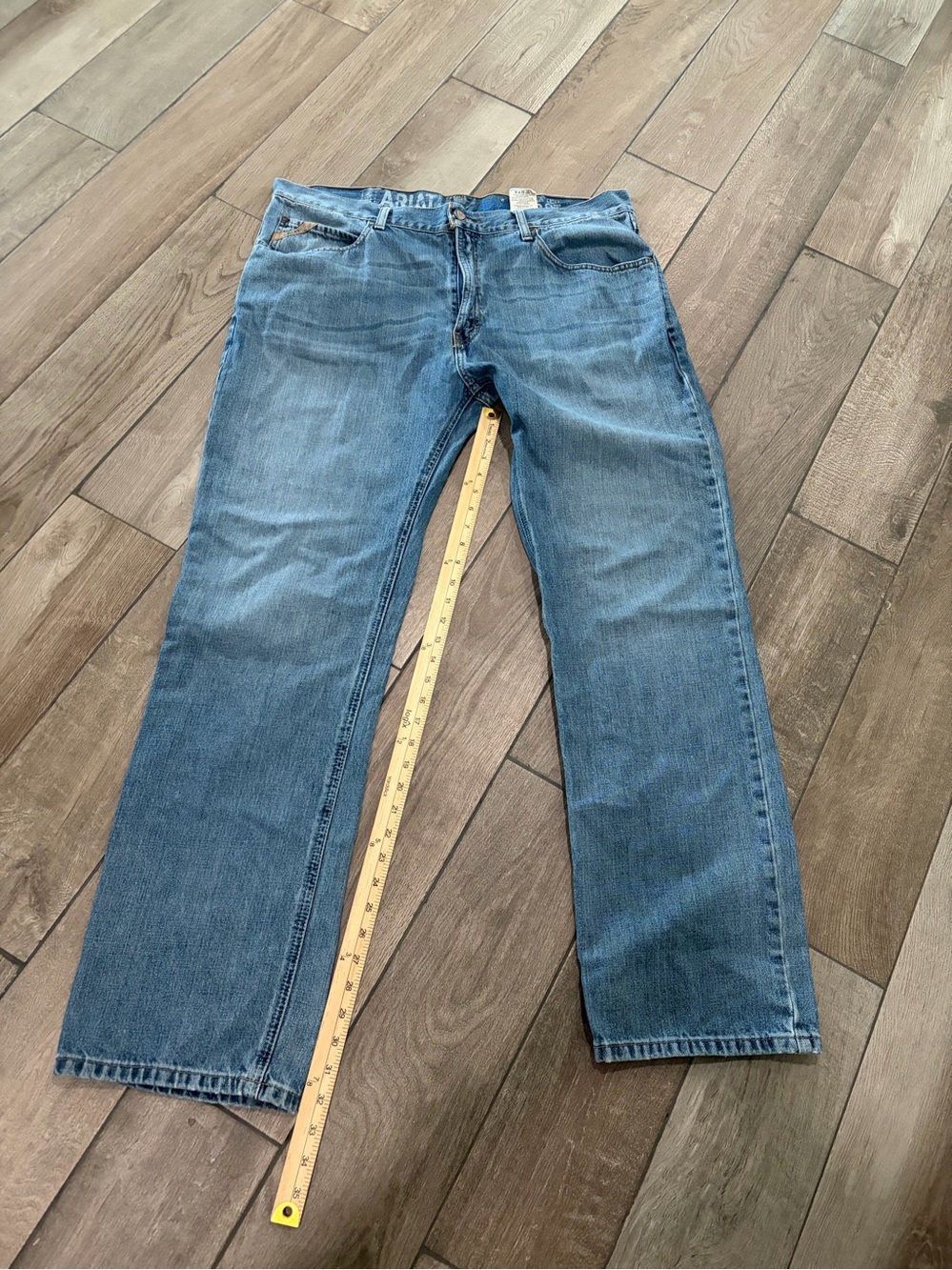 Ariat Men's Medium Blue Straight Jeans